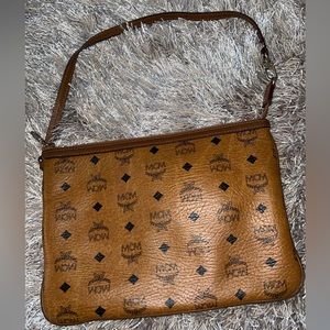 MCM pouch